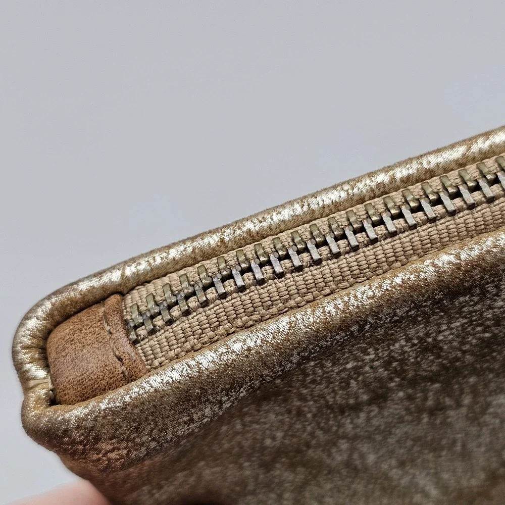 Rough & Tumble Rugged Luxury Made in Maine Gold Brown Wristlet Leather 7.5x4.5" - Picture 6 of 9